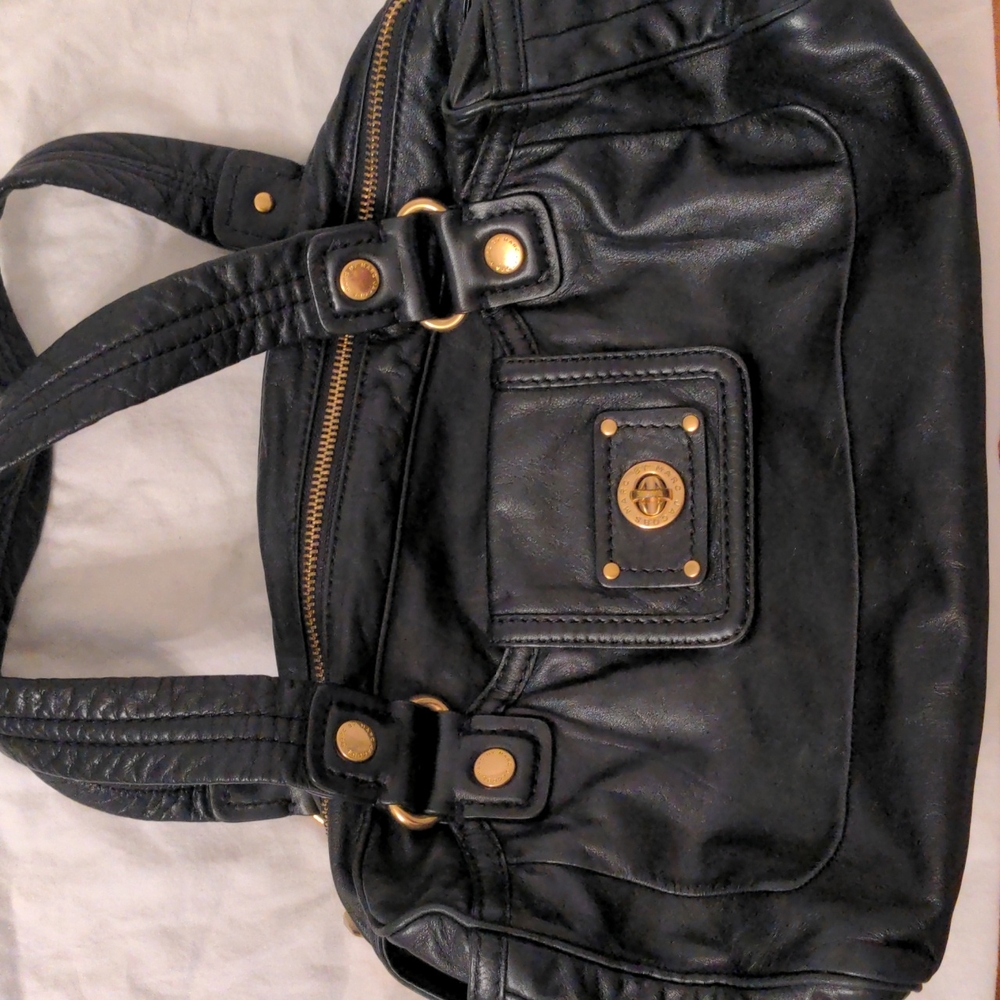 Marc by Marc Jacobs Totally Turnlock Benny Satchel in Black